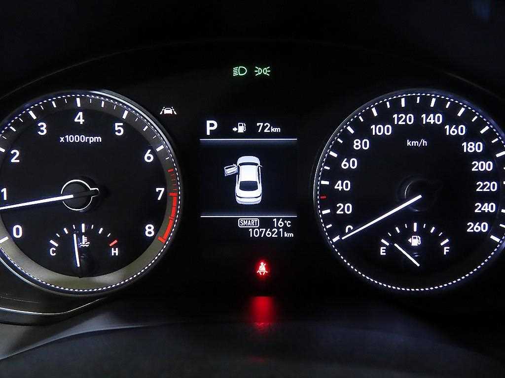 HYUNDAI Grandeur - Vista 9