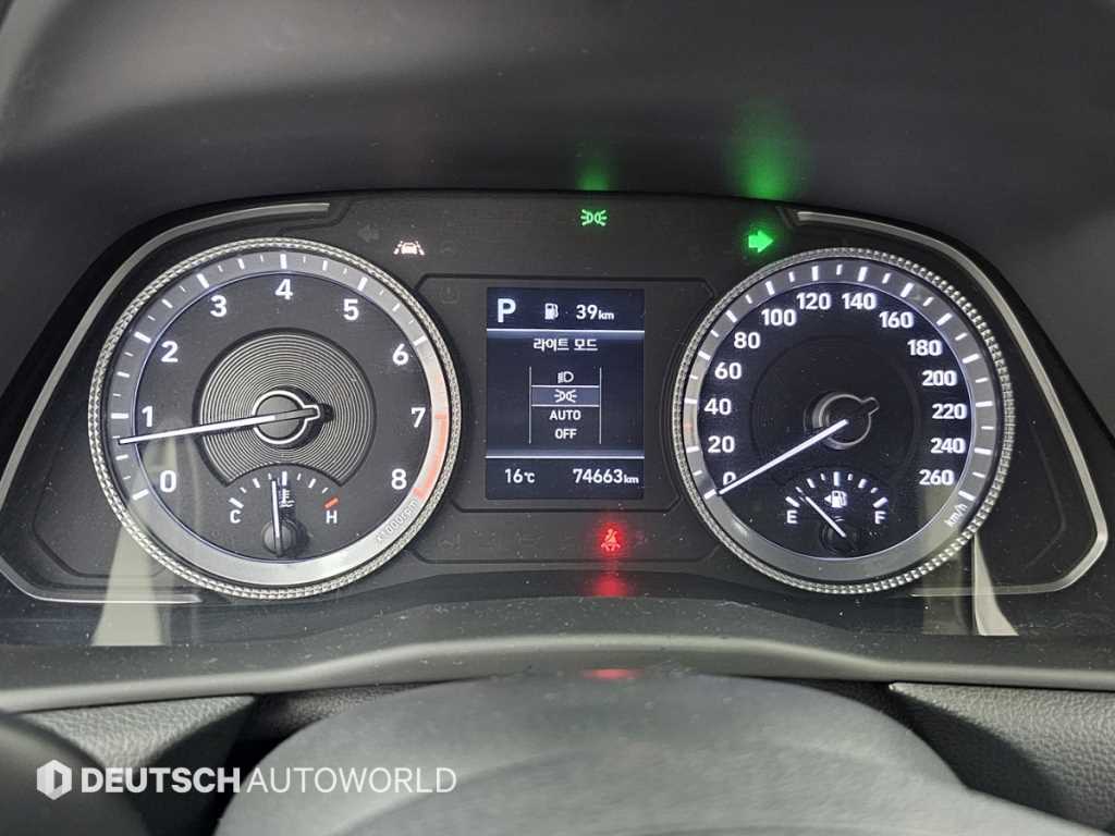 HYUNDAI Sonata - Vista 8