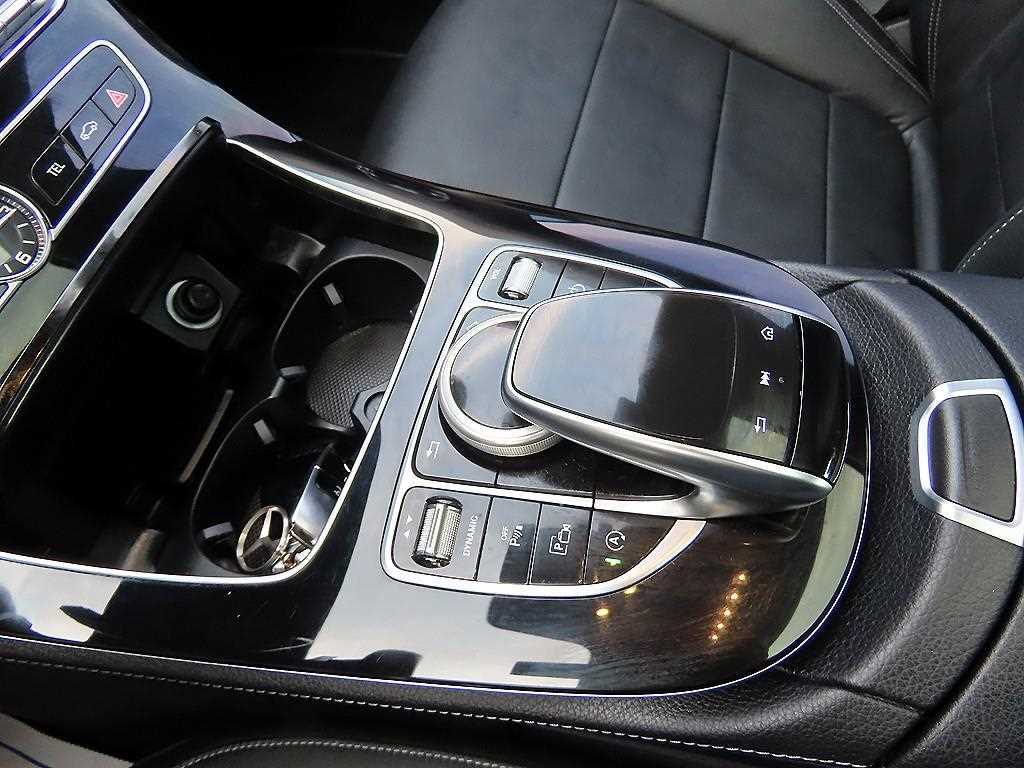 Mercedes Benz E class - Vista 11