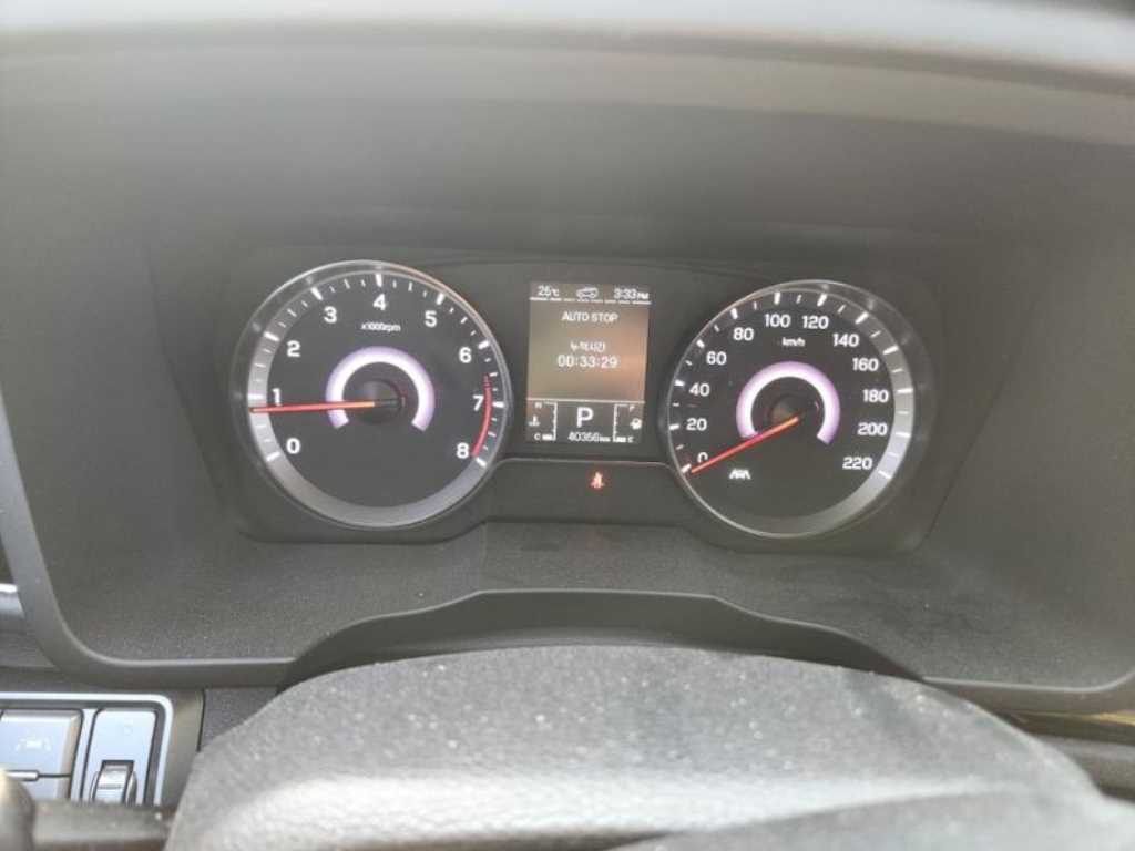 Ssangyong Tivoli - Vista 5