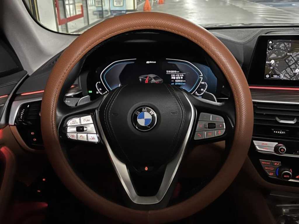 BMW 5 Series - Vista 11