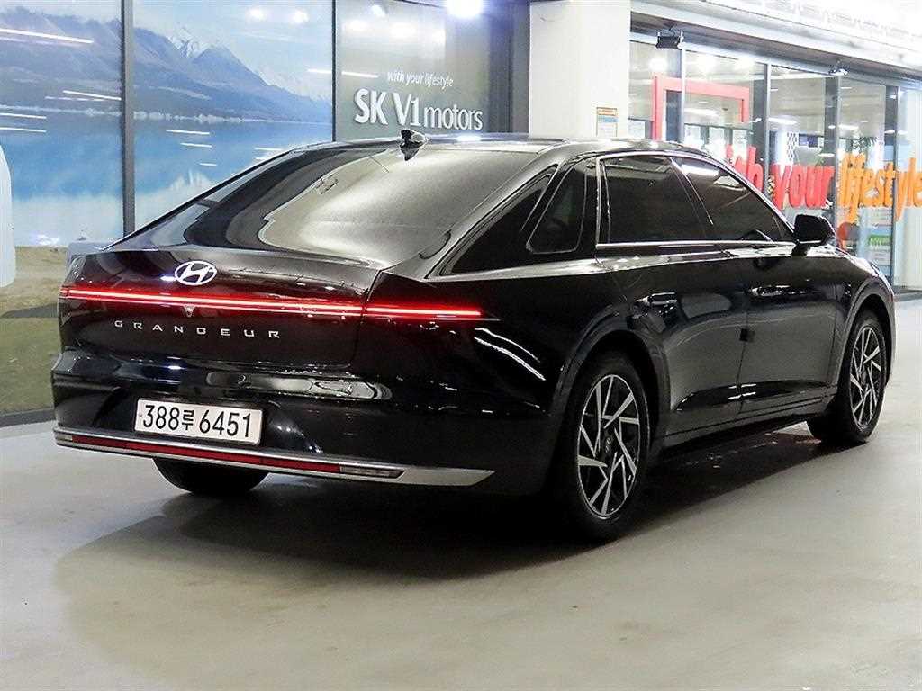 HYUNDAI Grandeur - Vista 4