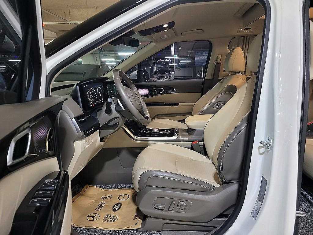 KIA Carnival - Vista 7