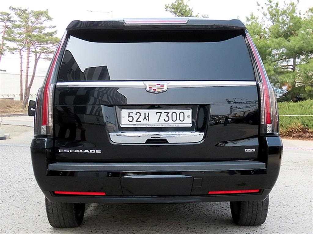 Cadillac Escalade - Vista 4