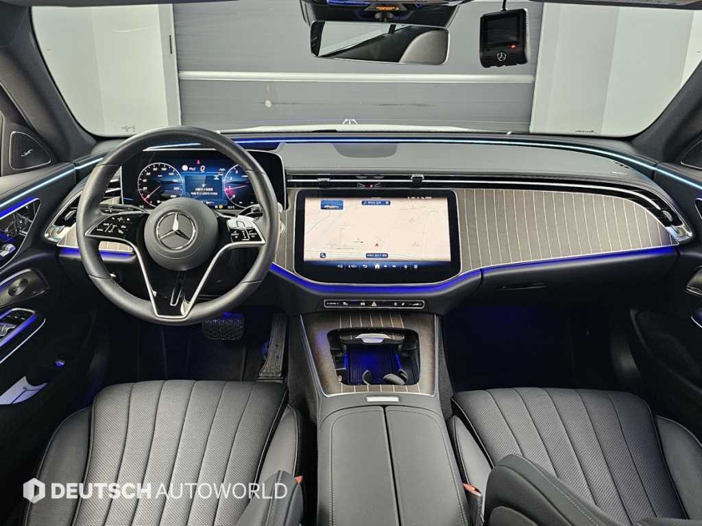 Mercedes Benz E class - Vista 7