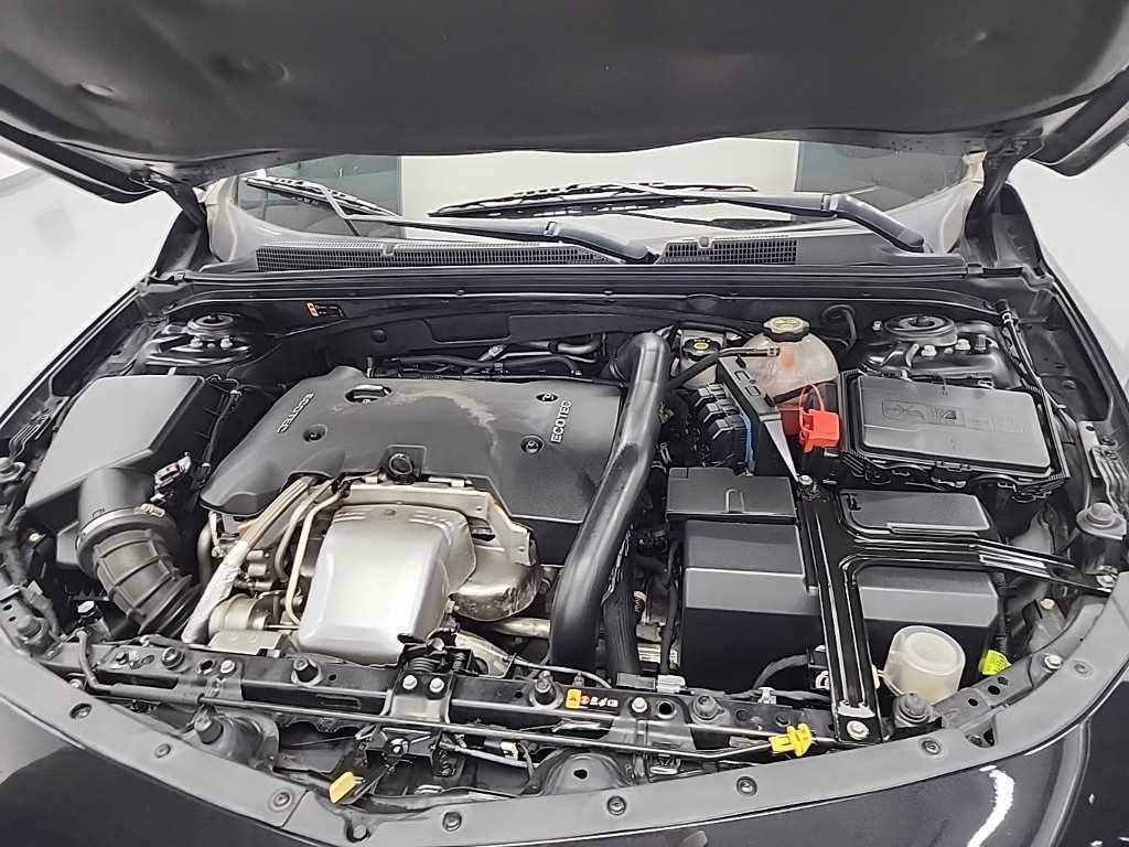 Chevrolet Malibu - Vista 5