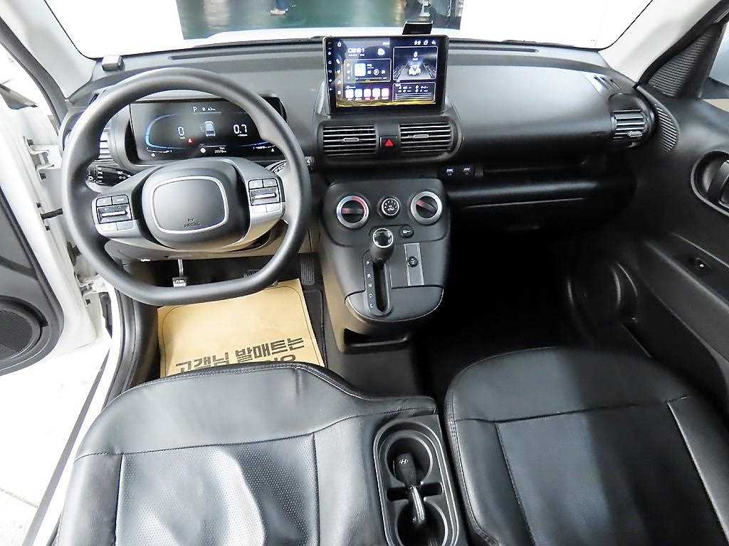 HYUNDAI Casper - Vista 7