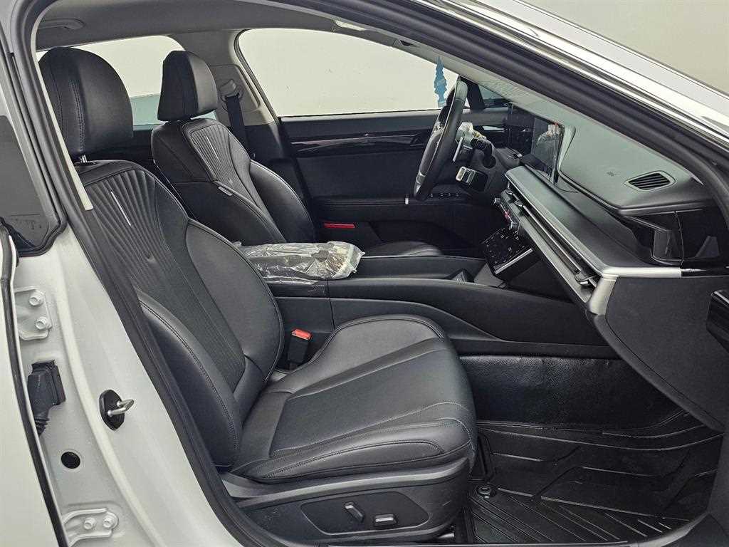 HYUNDAI Grandeur - Vista 9