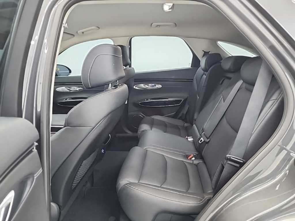 Genesis GV70 - Vista 12