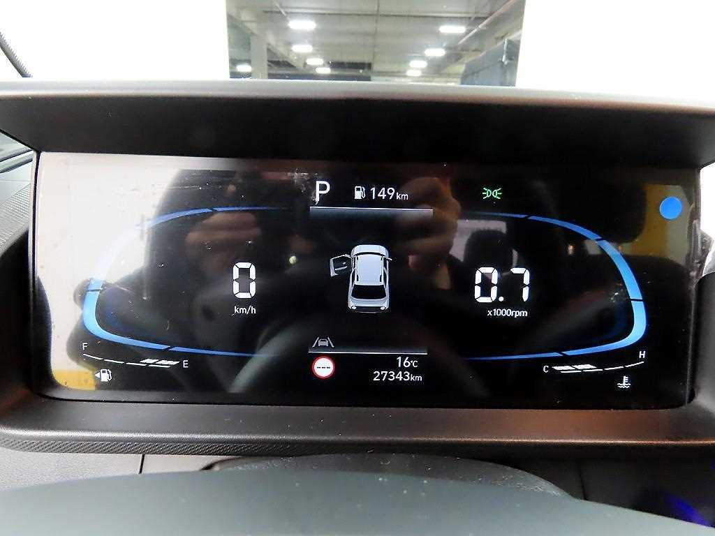 HYUNDAI Casper - Vista 8