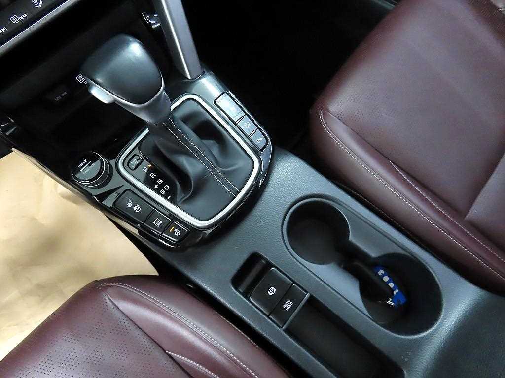 KIA Seltos - Vista 10