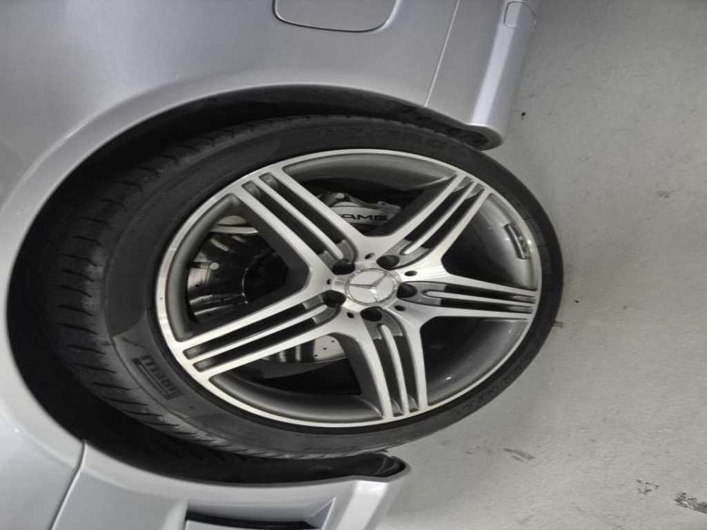 Mercedes Benz SL Class - Vista 12