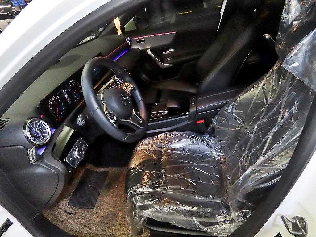 Mercedes Benz A Class - Vista 6