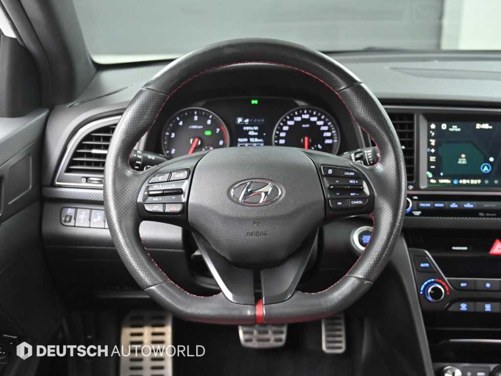 HYUNDAI Avante 2017 Blanco - Importación desde Corea - HF Imports Iquique - Foto 13