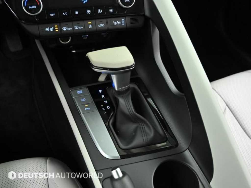 HYUNDAI Avante - Vista 9