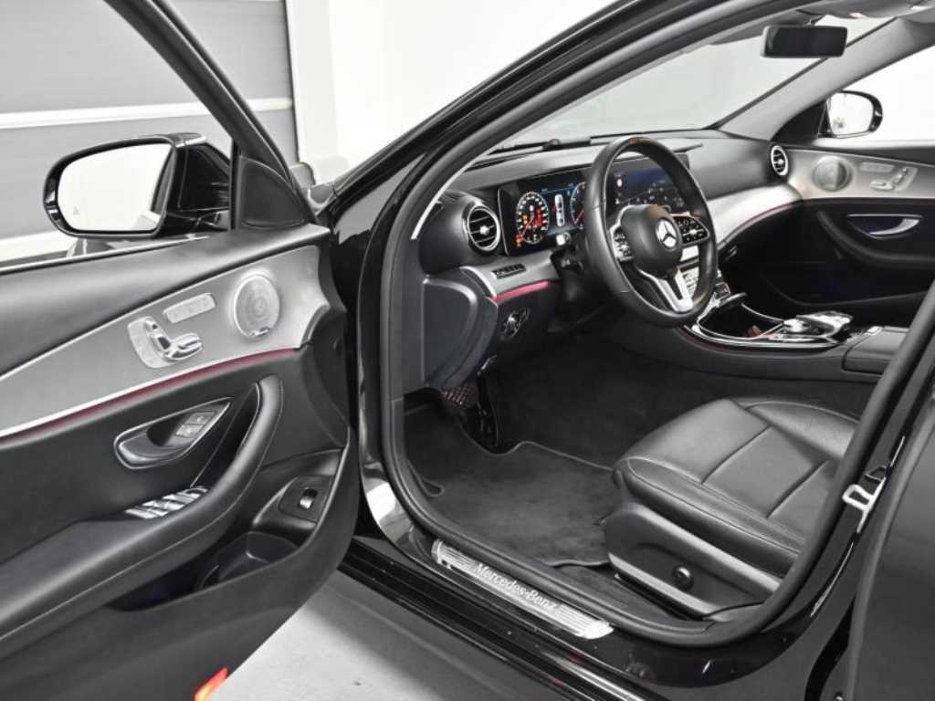 Mercedes Benz E class - Vista 11