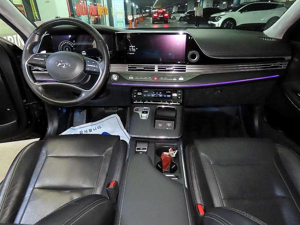 HYUNDAI Grandeur - Vista 10