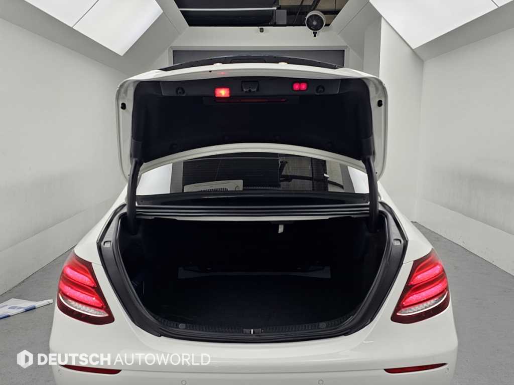 Mercedes Benz E class 2018 Blanco - Importación desde Corea - HF Imports Iquique - Foto 19