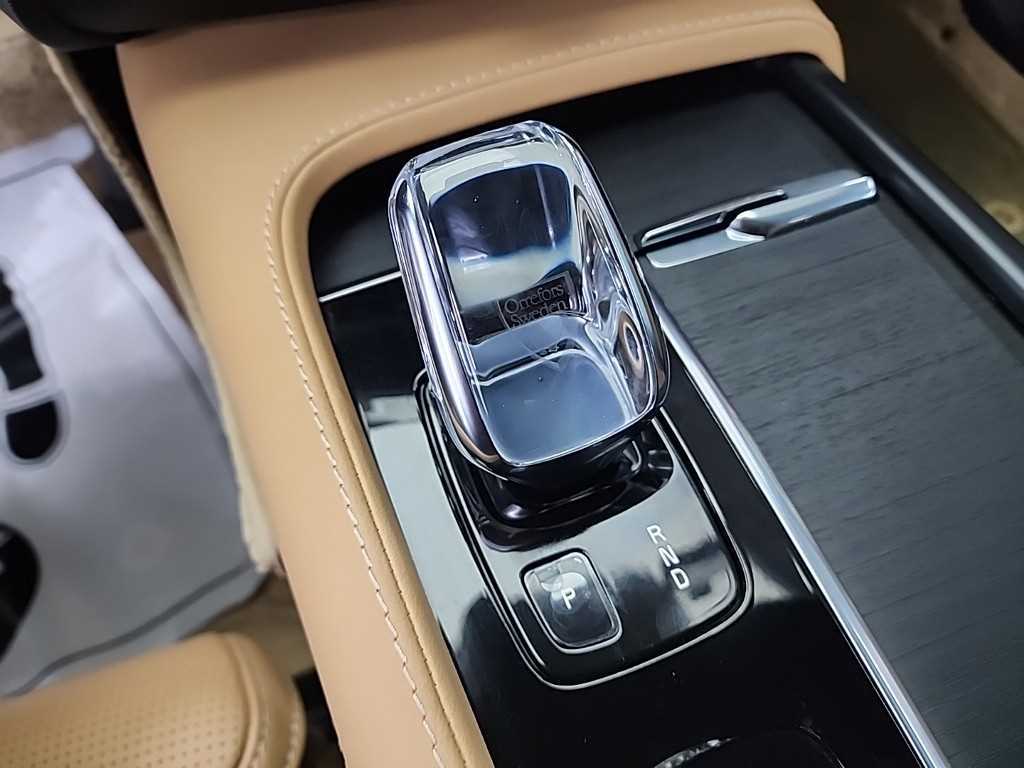 Volvo XC90 - Vista 8