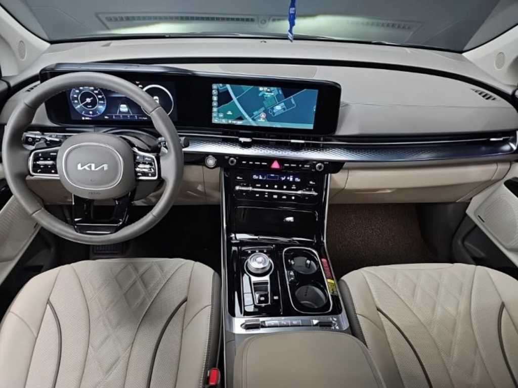 KIA Carnival - Vista 5