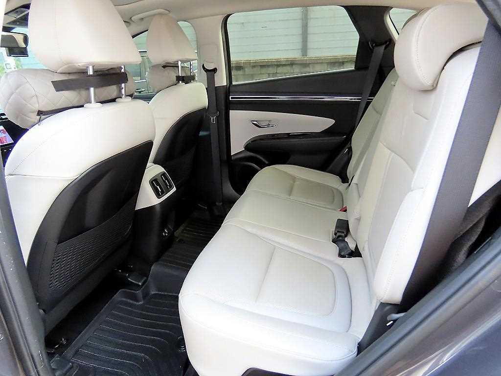 HYUNDAI Tucson - Vista 7