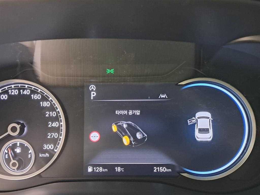 Genesis G70 - Vista 8