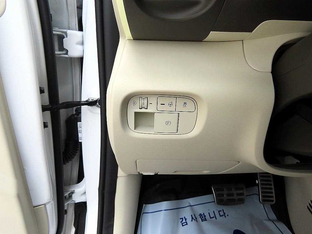 HYUNDAI Casper - Vista 12