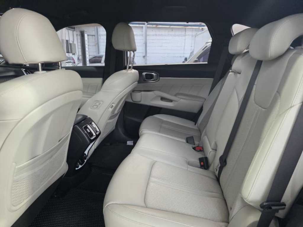 KIA Sorento - Vista 11