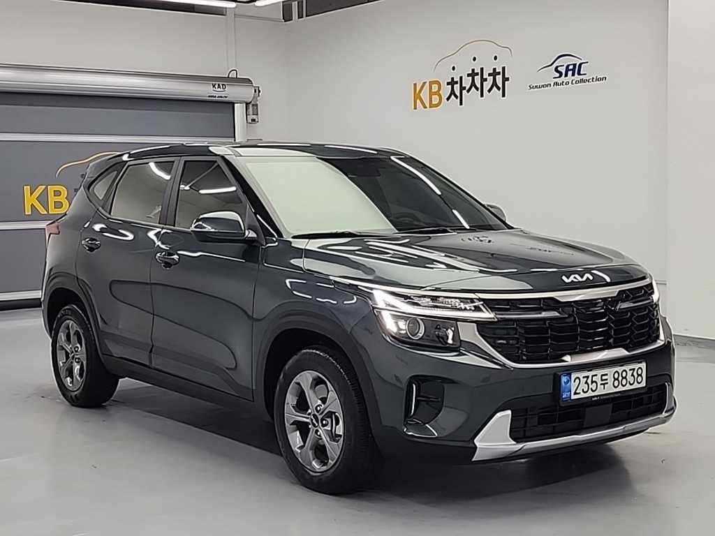 KIA Seltos - Vista 4