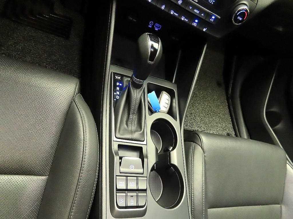 HYUNDAI Tucson - Vista 10