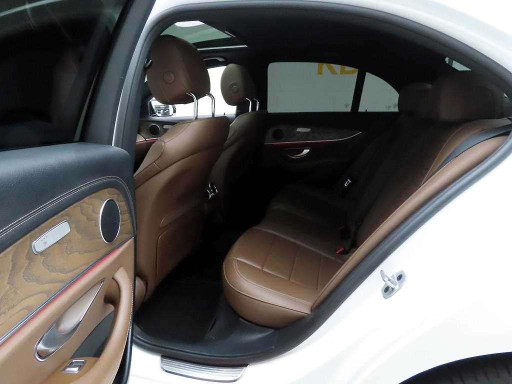 Mercedes Benz E class 2021 Blanco - Importación desde Corea - HF Imports Iquique - Foto 13