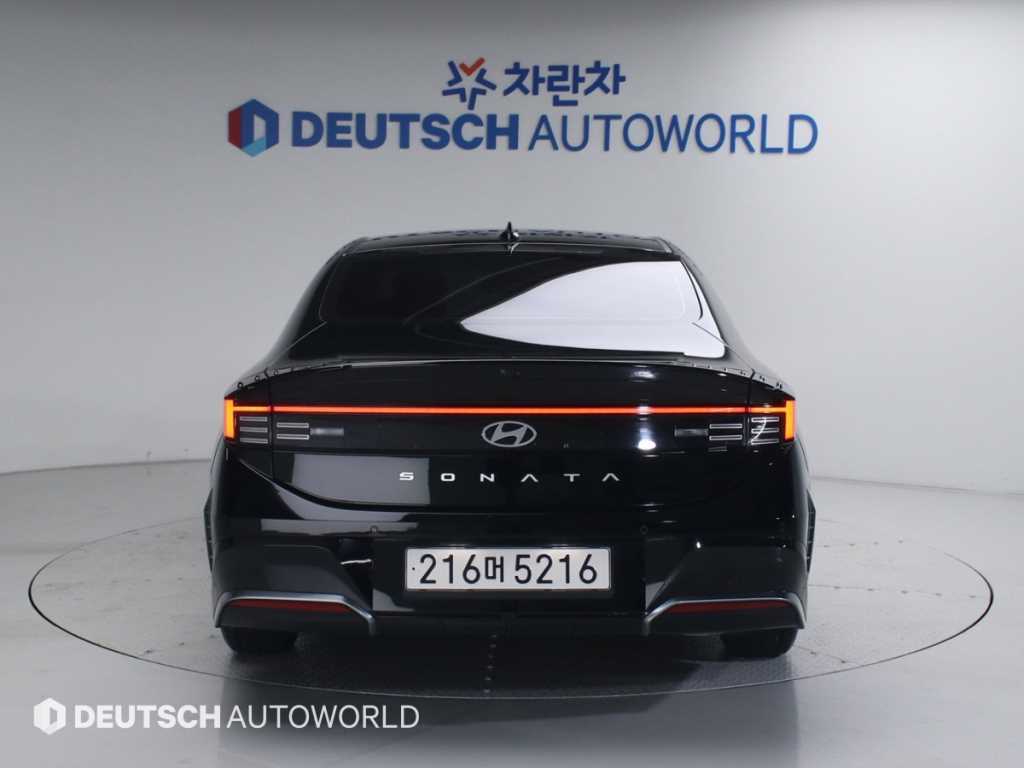 HYUNDAI Sonata - Vista 4