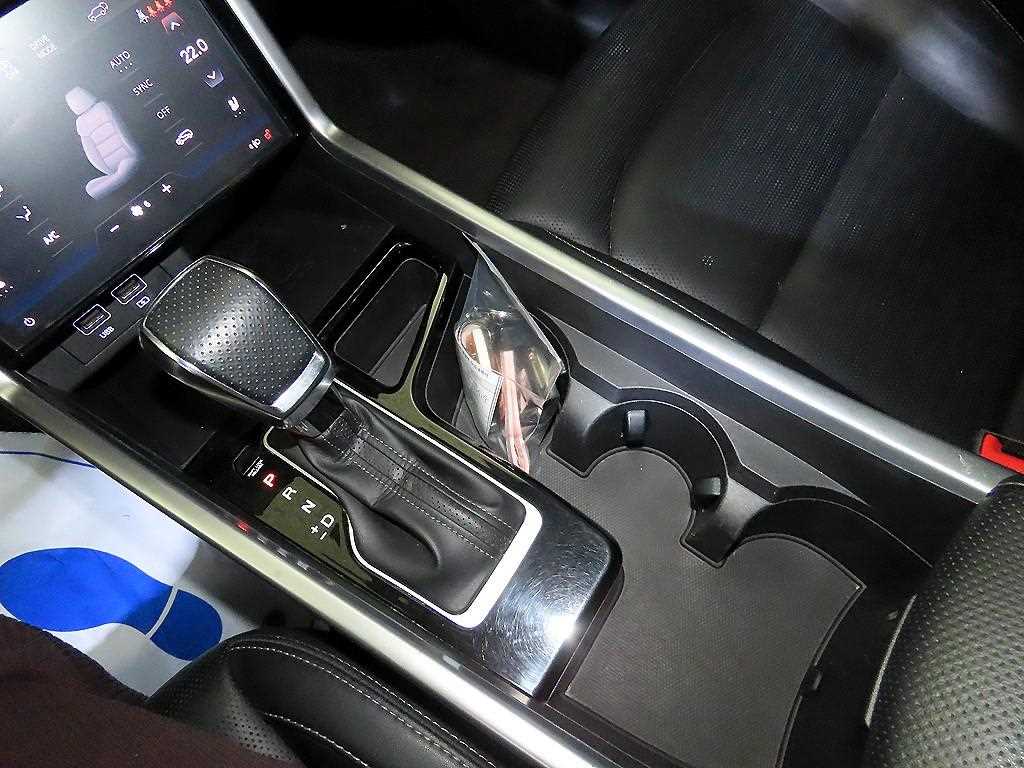 Ssangyong Torres - Vista 12