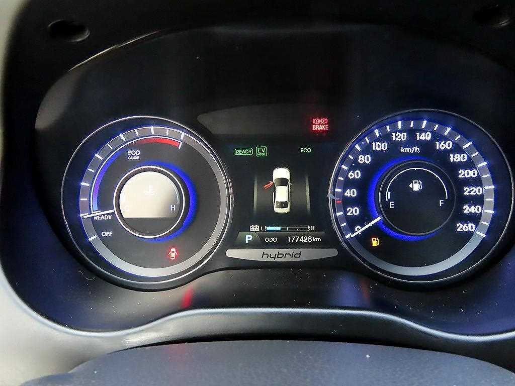 HYUNDAI Grandeur - Vista 9