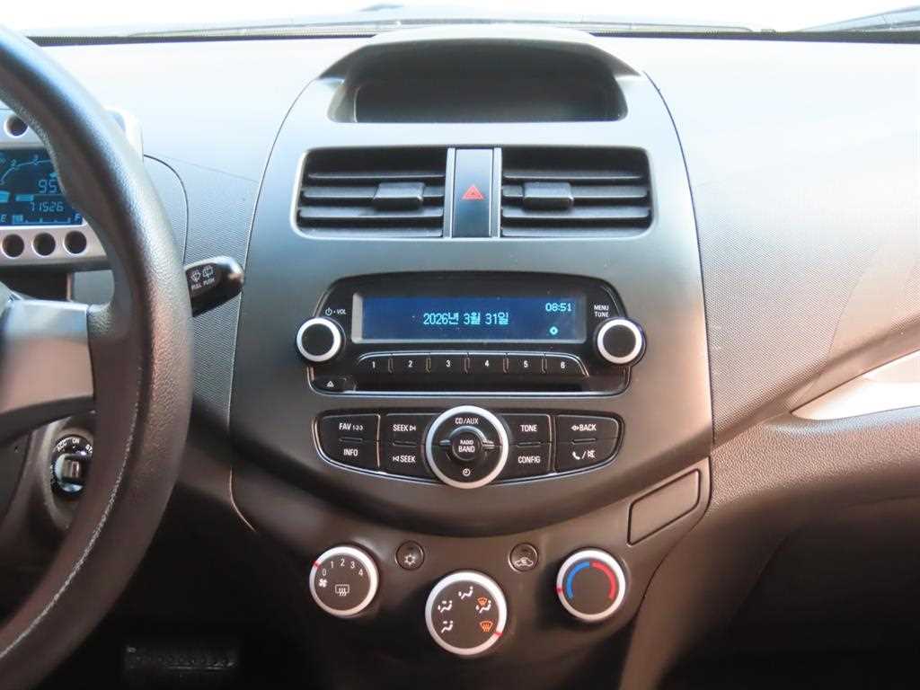 Chevrolet Spark - Vista 10