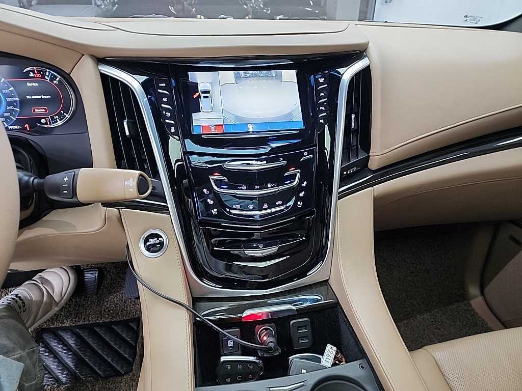 Cadillac Escalade - Vista 10