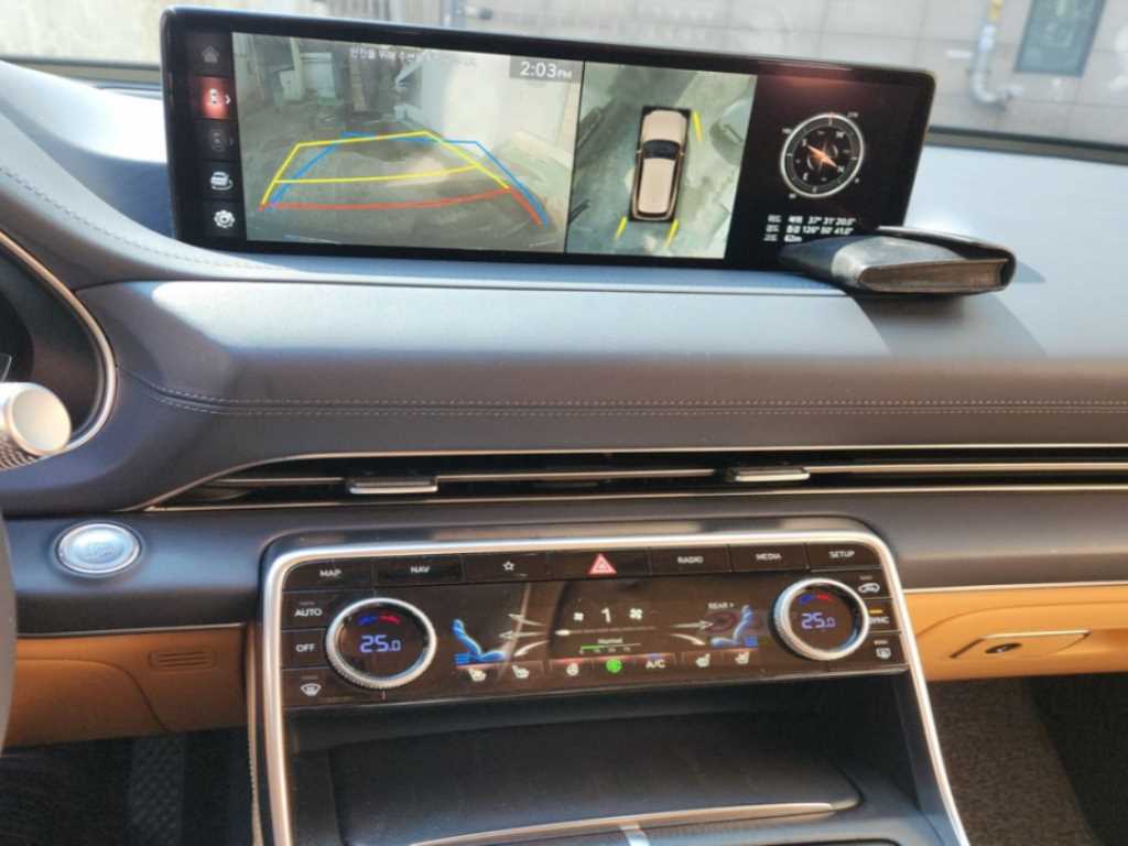 Genesis GV80 - Vista 7