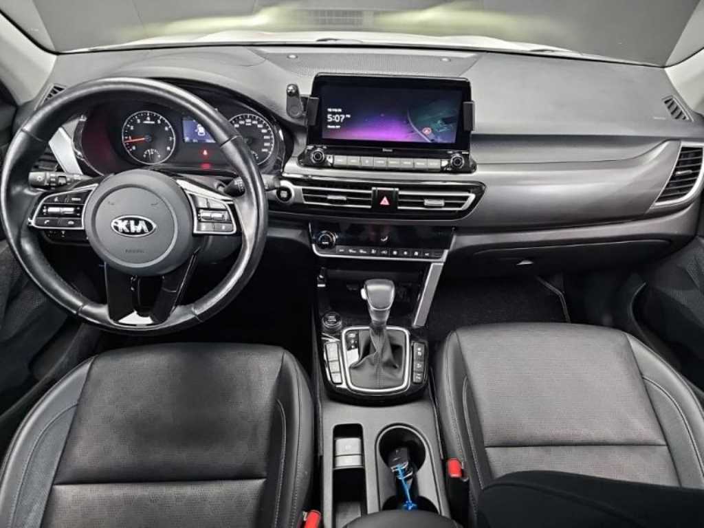 KIA Seltos - Vista 5