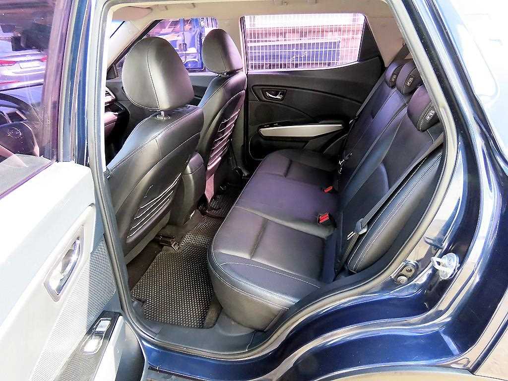 Ssangyong Tivoli - Vista 6