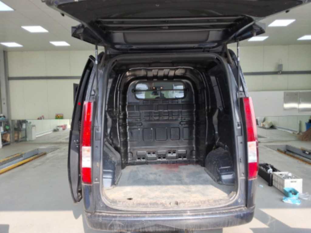 HYUNDAI Staria - Vista 9