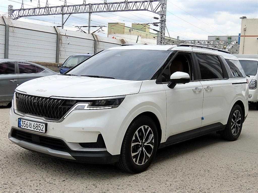 KIA Carnival - Vista 2