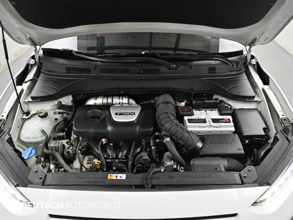 HYUNDAI Kona - Vista 6