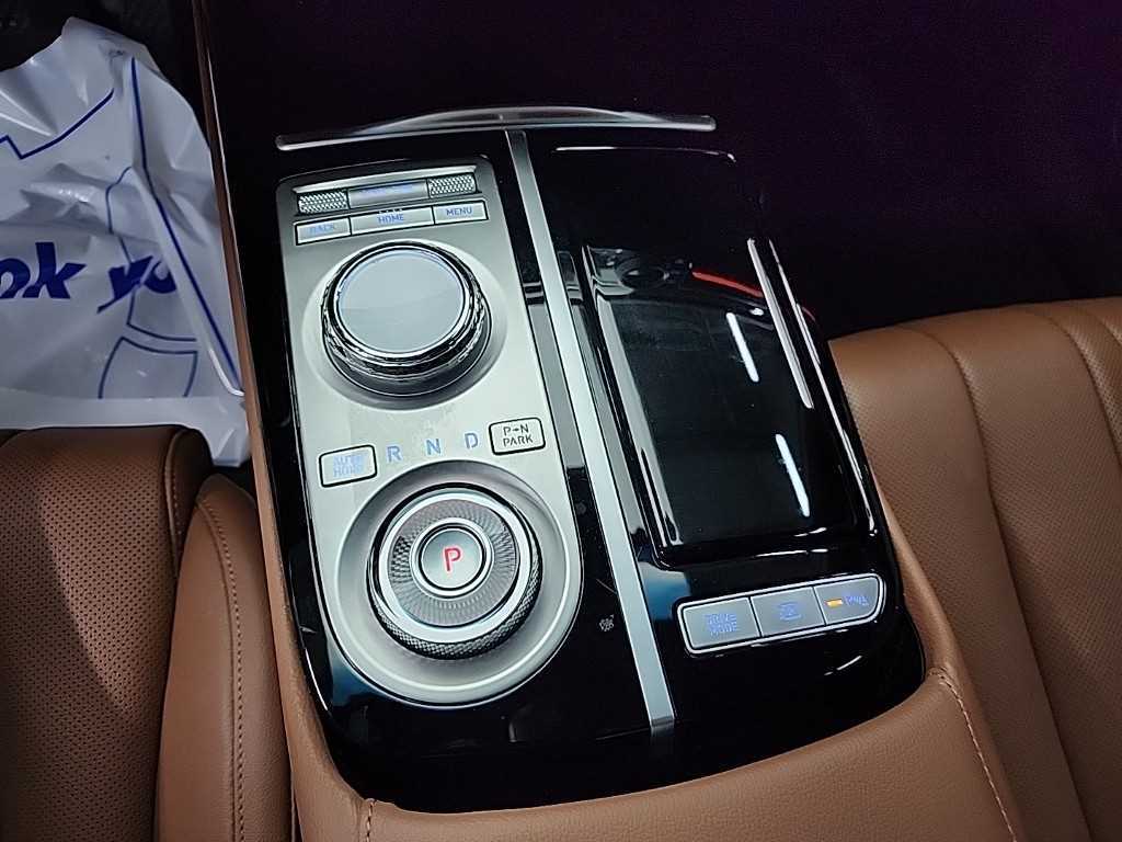 Genesis G80 - Vista 8