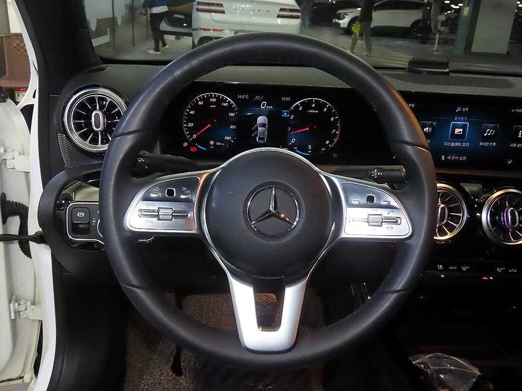 Mercedes Benz A Class - Vista 8