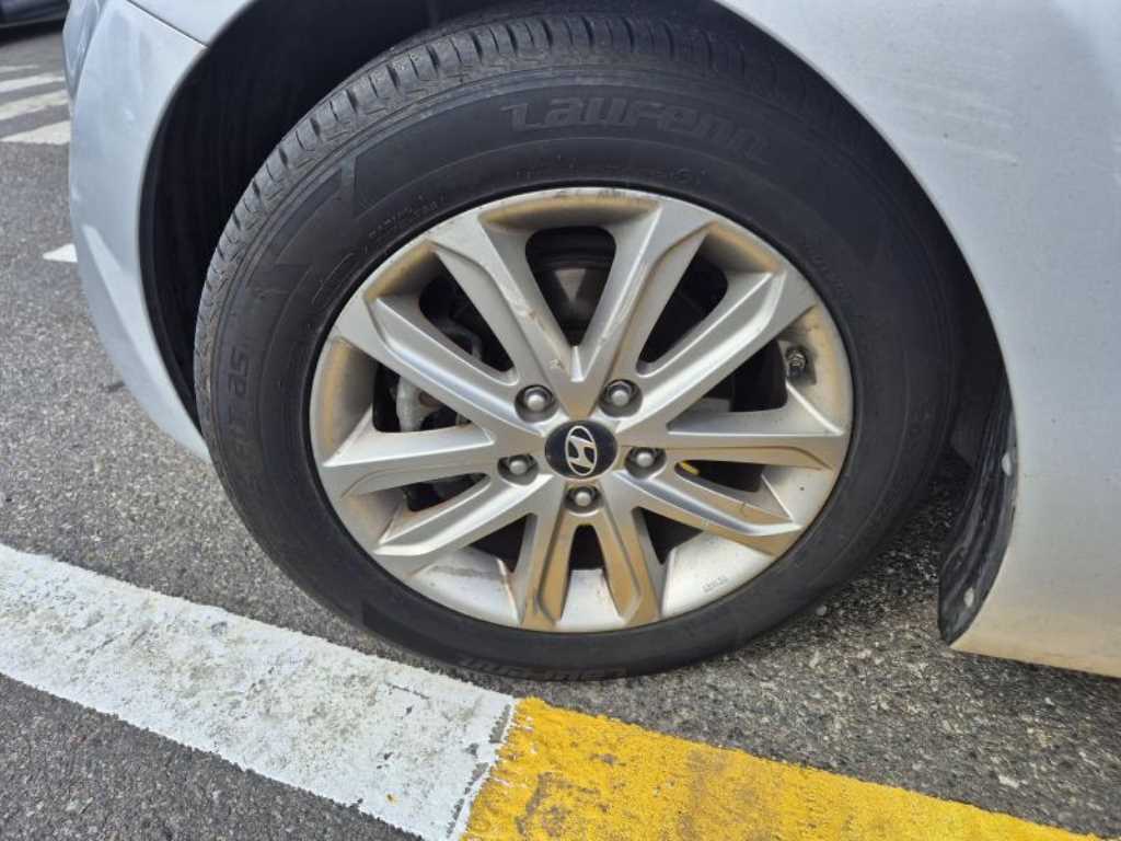 HYUNDAI Avante 2016 - Importación desde Corea - HF Imports Iquique - Foto 16