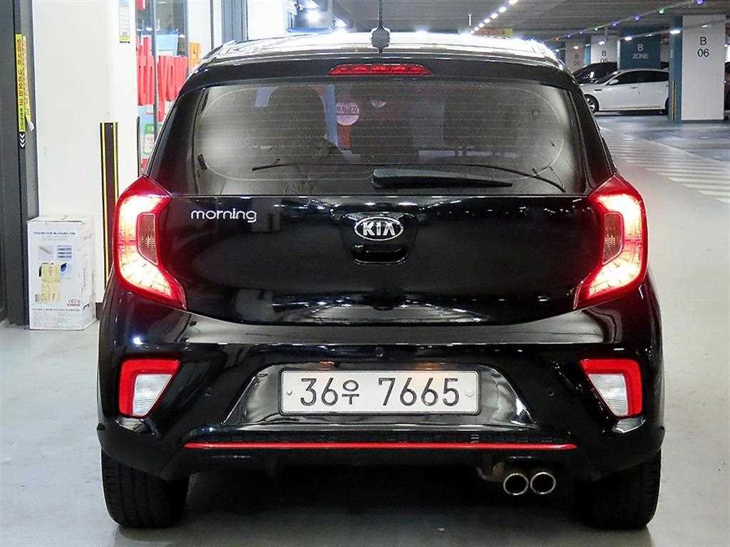 KIA Morning - Vista 5