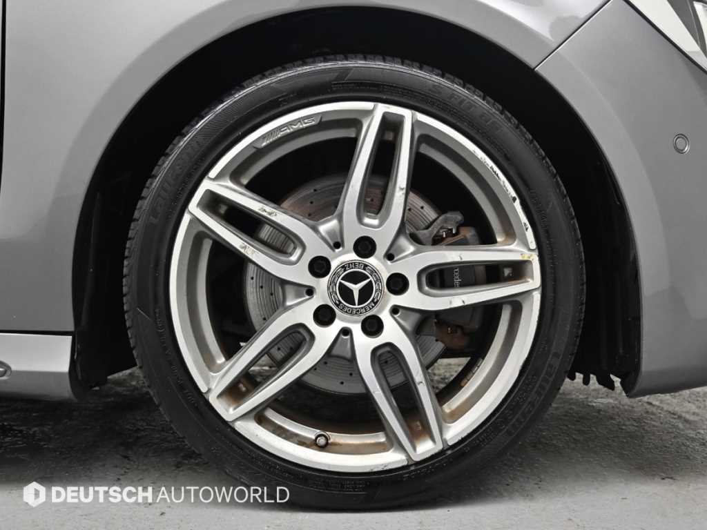 Mercedes Benz CLA Class - Vista 5