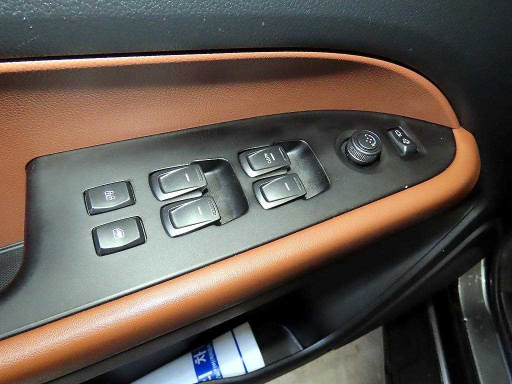 Ssangyong Rexton 2019 Gris - Importación desde Corea - HF Imports Iquique - Foto 13