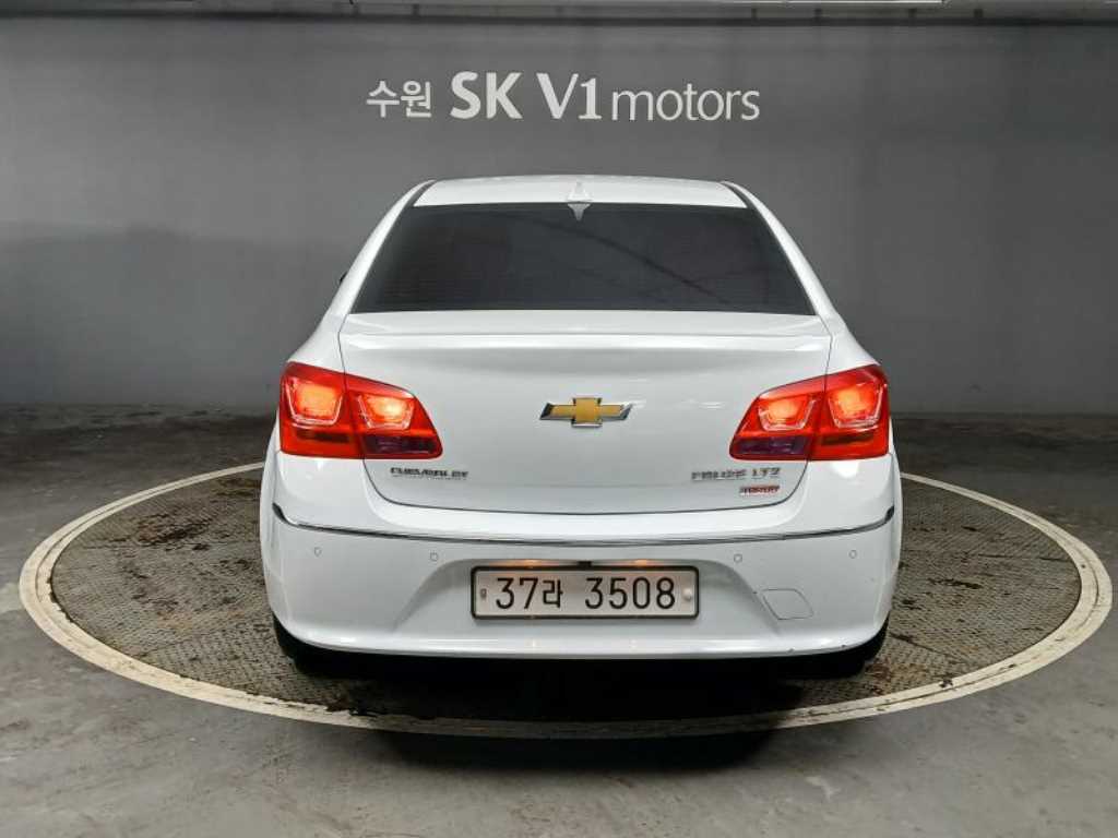Chevrolet Cruise - Vista 5
