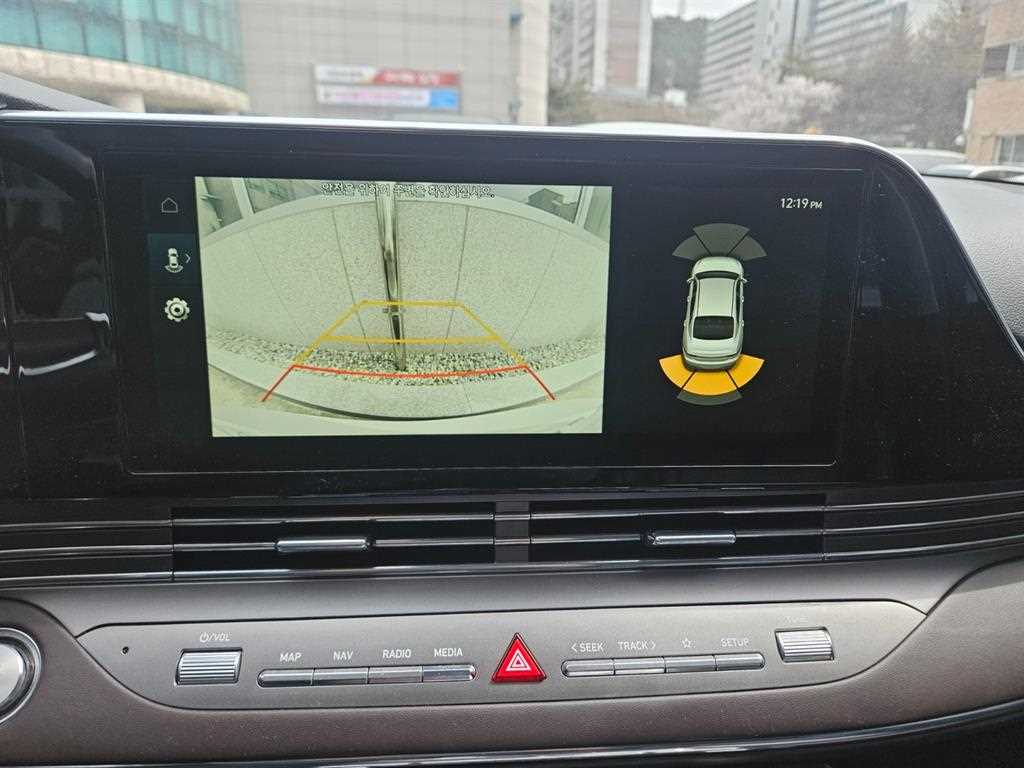 HYUNDAI Grandeur - Vista 12